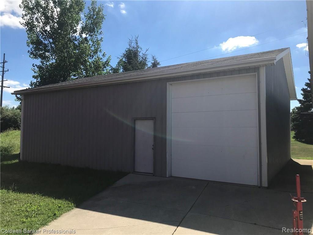 2254 Barnes Road North Branch, MI 48461 - Photo 5 of 29 IMG_3820.JPG