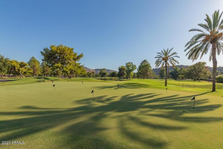148 West Boca Raton Road Phoenix, AZ 85023 - Photo 31 of 62 MVCC Putting Green