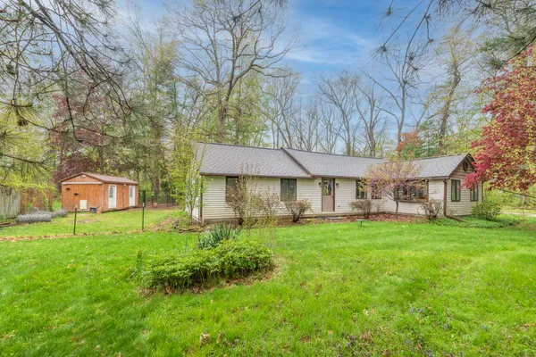 $250,000 | 5640 East S Avenue, Vicksburg, MI 49097