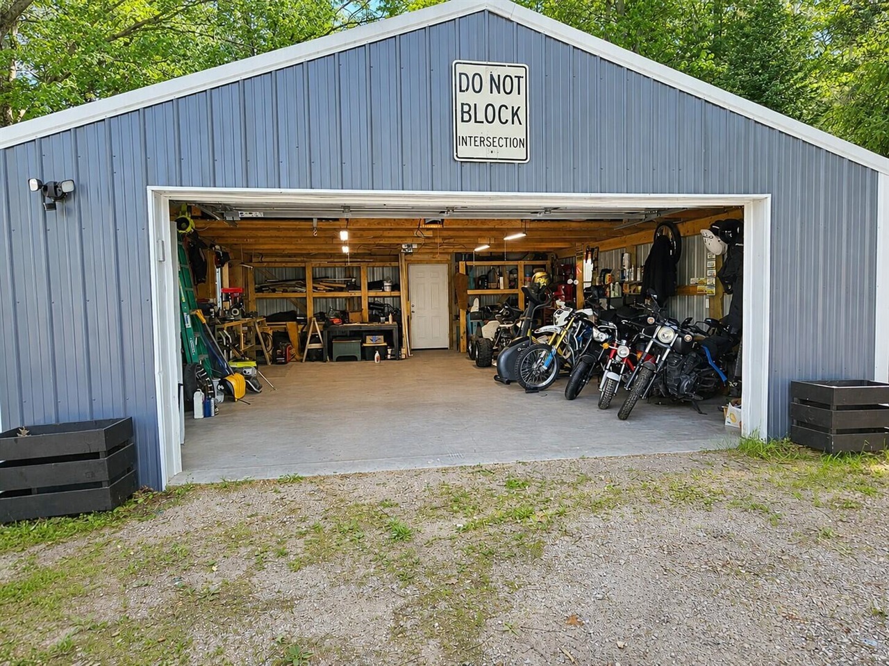 3119 West Maple Grove Road Farwell, MI 48622 - Photo 16 of 18