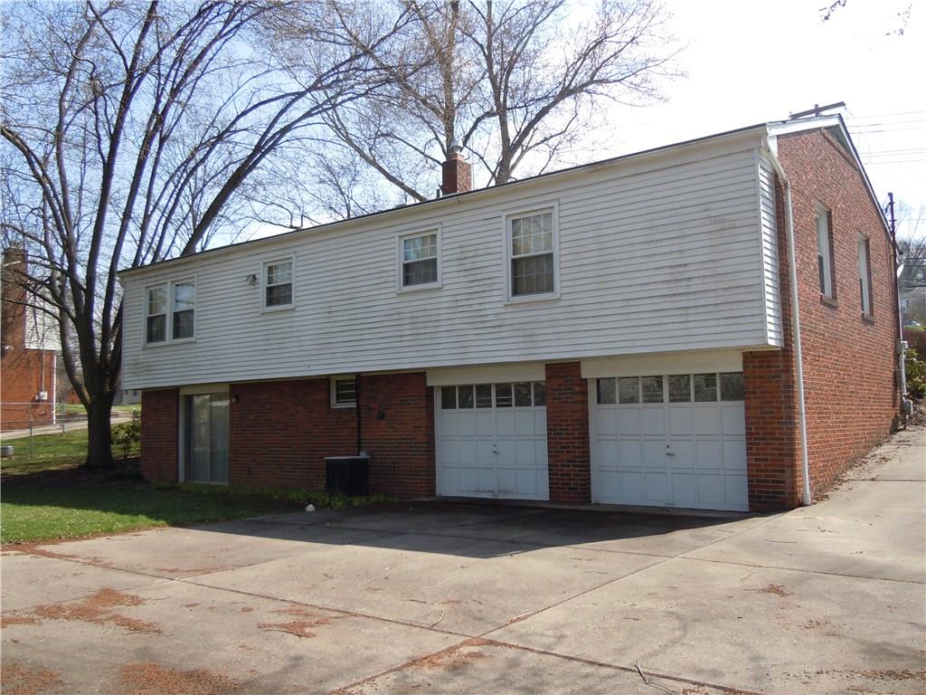 1434 Mayview Road Upper St. Clair, PA 15241 - Photo 2 of 17 Gallery Image 2