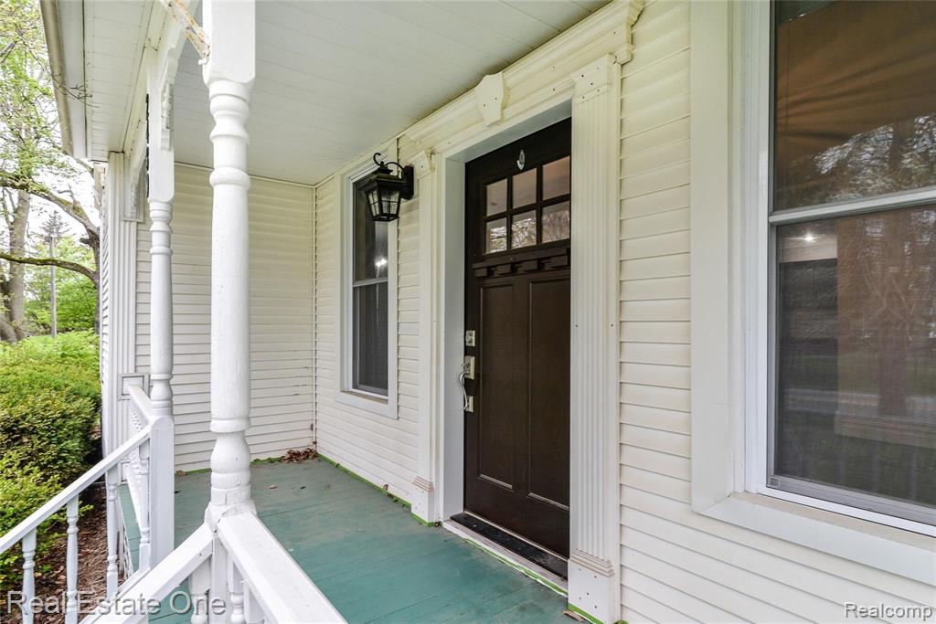 2439 East Coon Lake Road Howell, MI 48843 - Photo 11 of 61