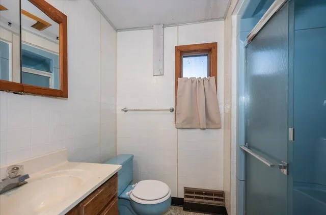 $500,000 | 30995 U.S. Rte 2, Ashland, WI 54806