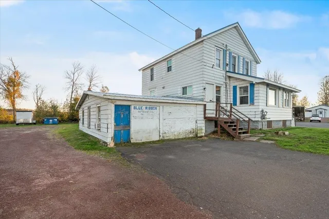 $500,000 | 30995 U.S. Rte 2, Ashland, WI 54806