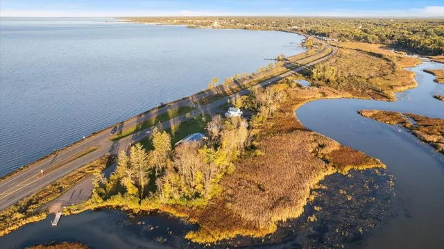 $500,000 | 30995 U.S. Rte 2, Ashland, WI 54806