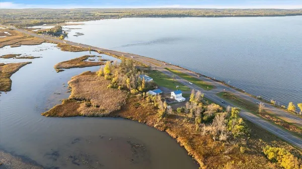 $500,000 | 30995 U.S. Rte 2, Ashland, WI 54806