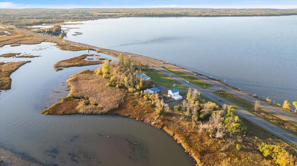 30995 U.S. Rte 2 Ashland, WI 54806 - Photo 5 of 46