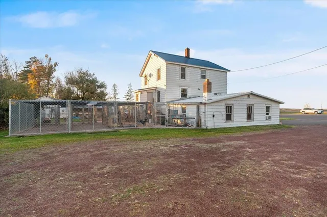 $500,000 | 30995 U.S. Rte 2, Ashland, WI 54806