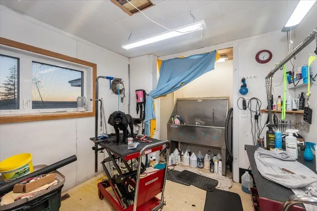 $500,000 | 30995 U.S. Rte 2, Ashland, WI 54806