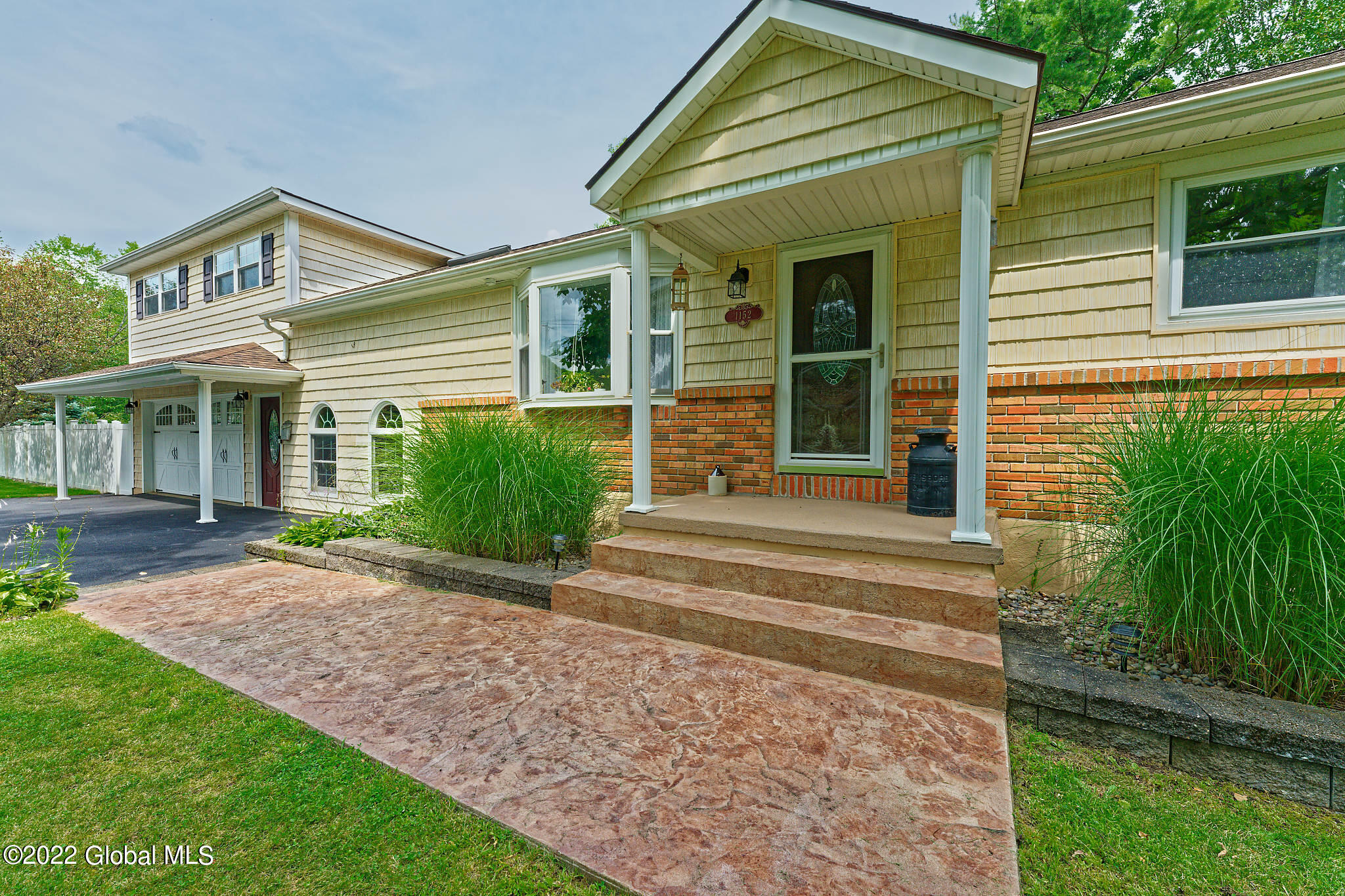 1152 Mariaville Road Schenectady, NY 12306 - Photo 5 of 20 0 Front 11