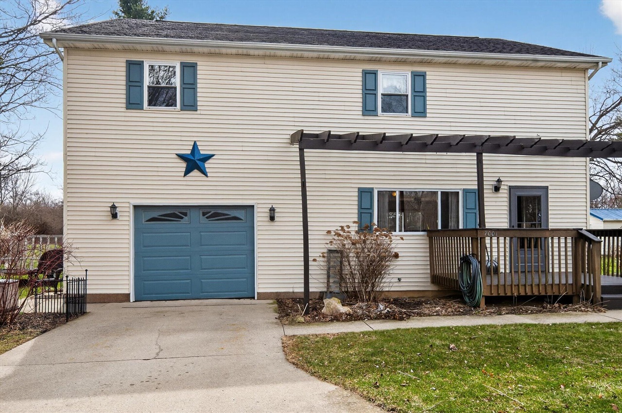 7001 Jefferson Road Brooklyn, MI 49230 - Photo 2 of 49