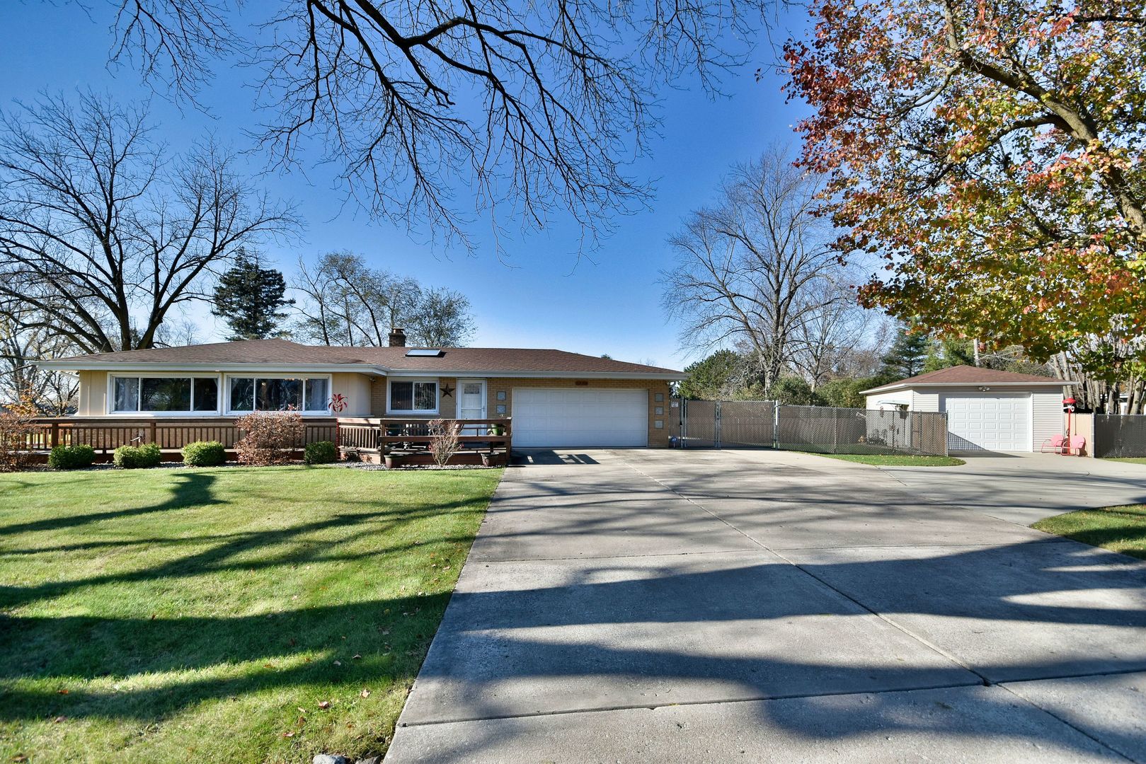 6N306 Baker Drive Itasca, IL 60143 - Photo 3 of 36