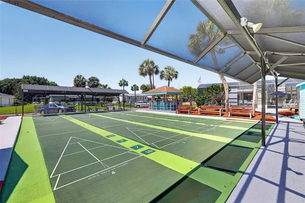a view of a tennis court