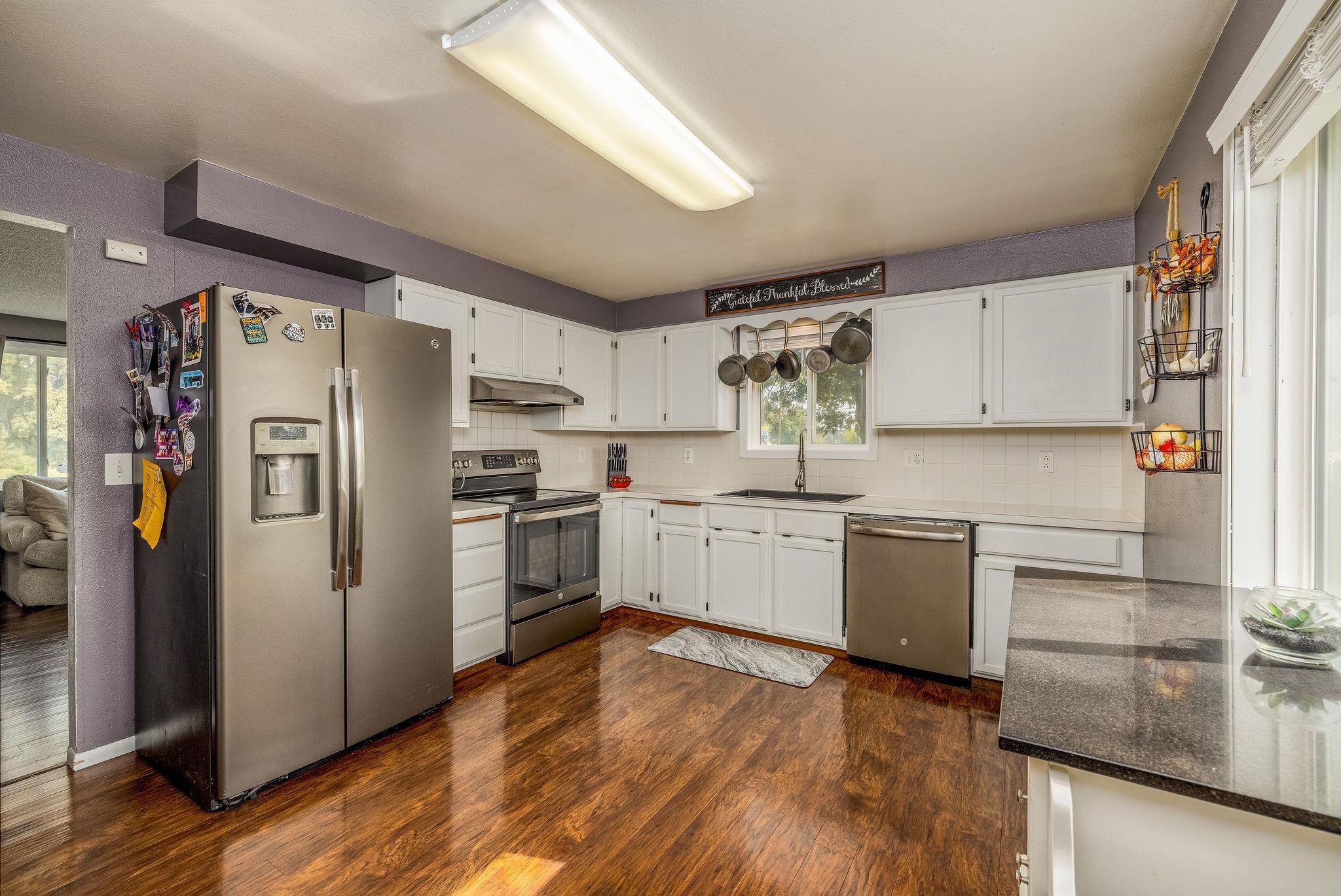 4407 North Cook Street Spokane, WA 99207 - Photo 6 of 25 Gallery Image 6