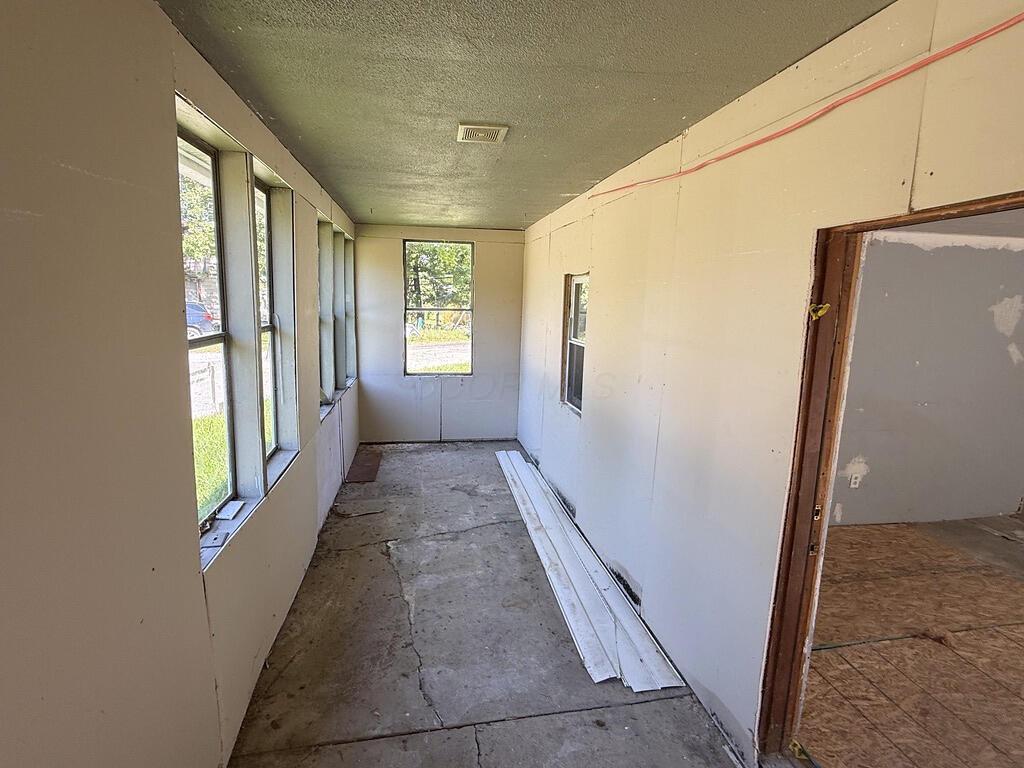 20971 Peoria Loop Road Raymond, OH 43067 - Photo 8 of 25 08-enclosed-porch