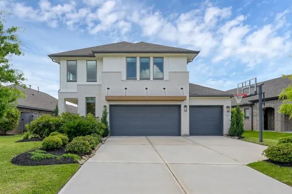 $499,900 | 550 Chestnut Reef Court, Conroe, TX 77304