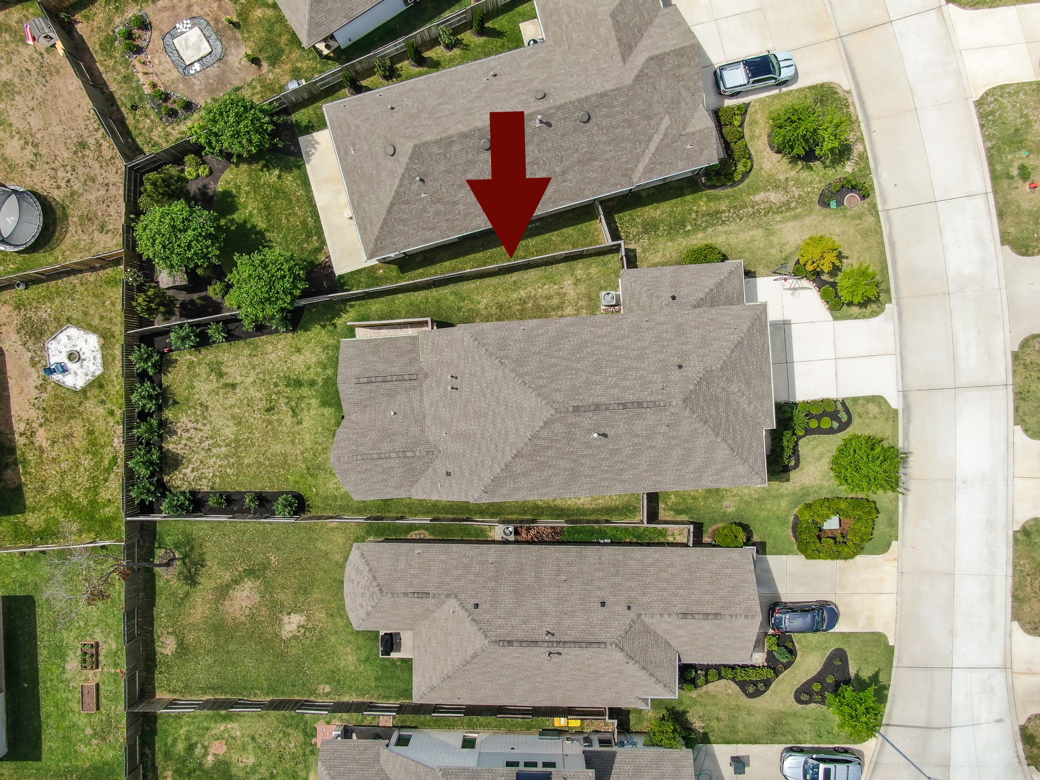 550 Chestnut Reef Court Conroe, TX 77304 - Photo 41 of 46 Aerial view showcasing the spacious lot, fenced backyard, and covered patio.