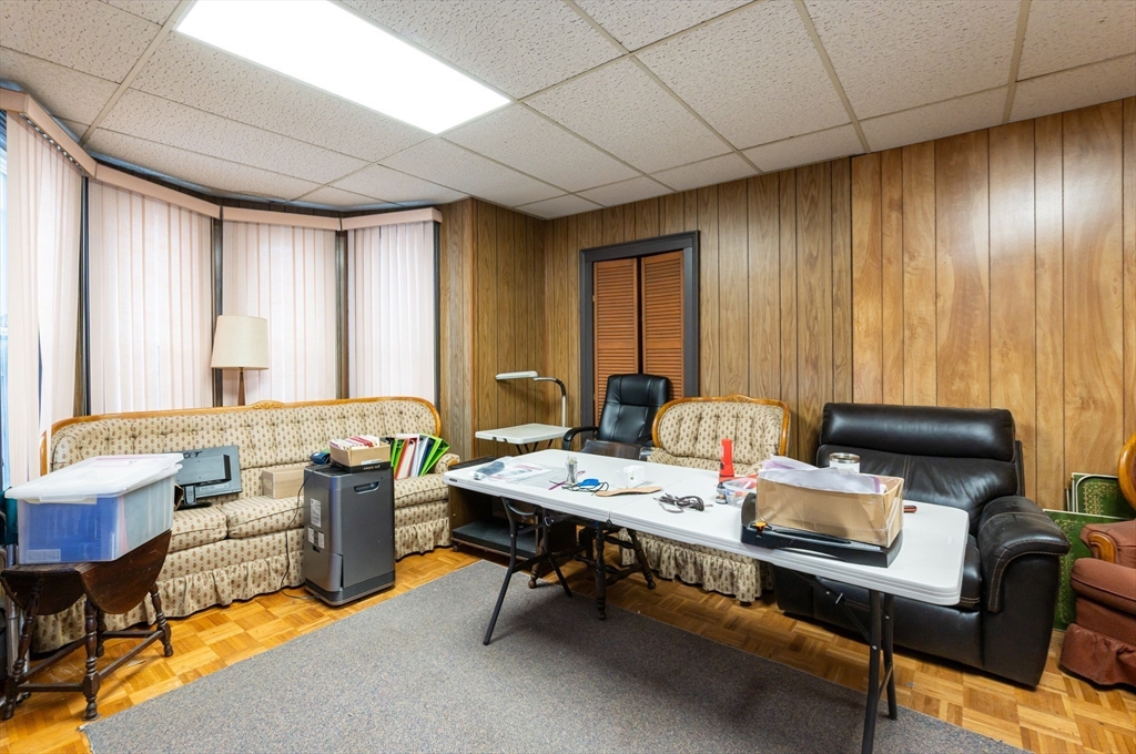 525 Chelmsford Street Lowell, MA 01851 - Photo 10 of 41 a workspace with furniture and window