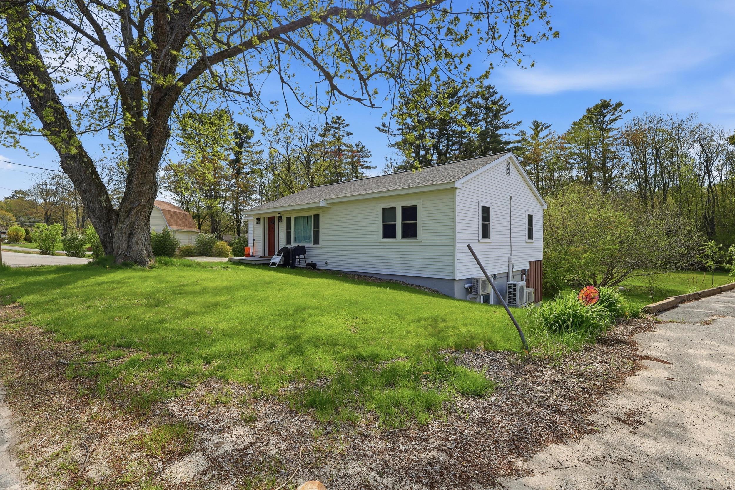 188 Middlesex Road Topsham, ME 04086 - Photo 3 of 43 img_3608_autoremove_34093593