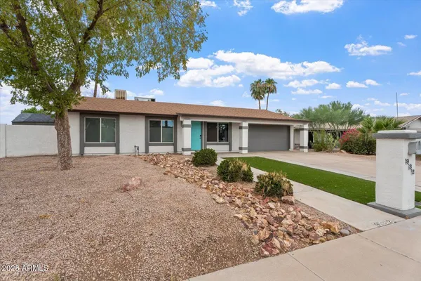 $499,900 | 932 West Julie Drive, Tempe, AZ 85283