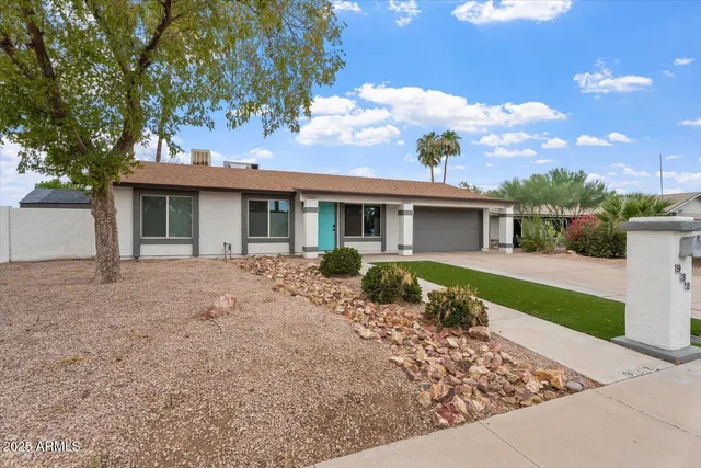 $499,900 | 932 West Julie Drive, Tempe, AZ 85283
