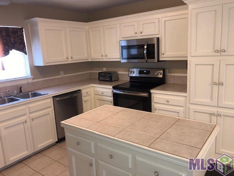 208 Edgehaven Drive Baton Rouge, LA 70810 - Photo 8 of 16