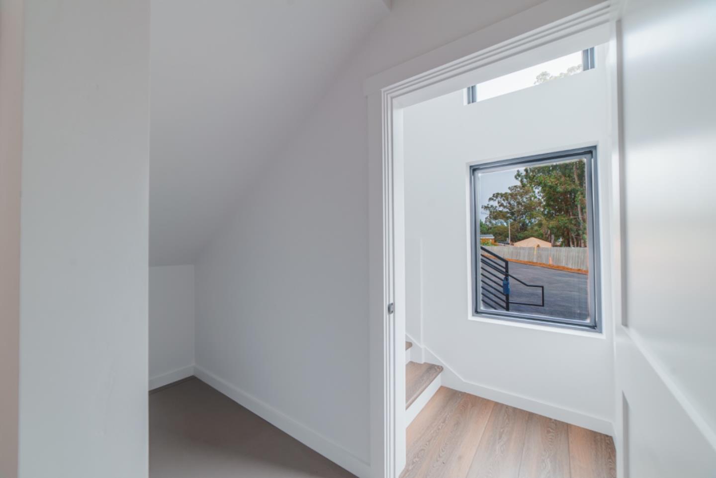 54 Sill Road Watsonville, CA 95076 - Photo 9 of 37 Gallery Image 9