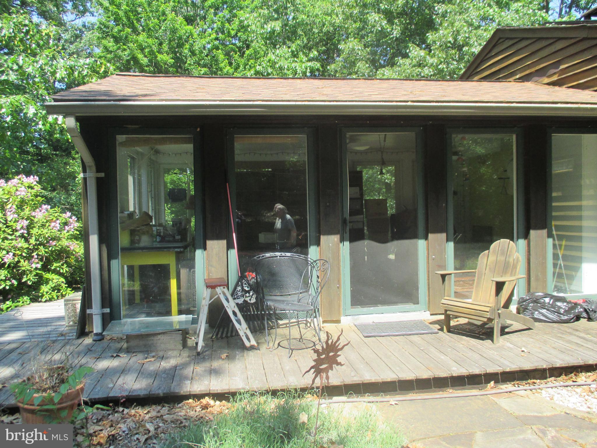 5049 Smith Road Rohrersville, MD 21779 - Photo 4 of 23 Sunroom full of windows