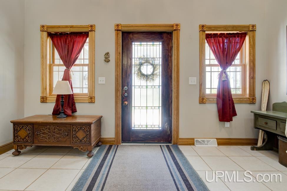 2893 14th Road Escanaba, MI 49829 - Photo 7 of 58