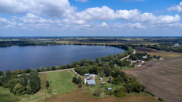 $450,000 | 62945 230th Street, Litchfield, MN 55355