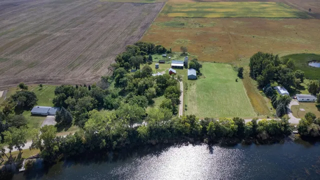 $450,000 | 62945 230th Street, Litchfield, MN 55355