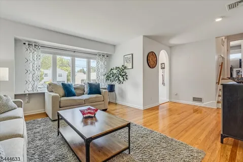 $799,000 | 48 Woodland Avenue, Verona, NJ 07044