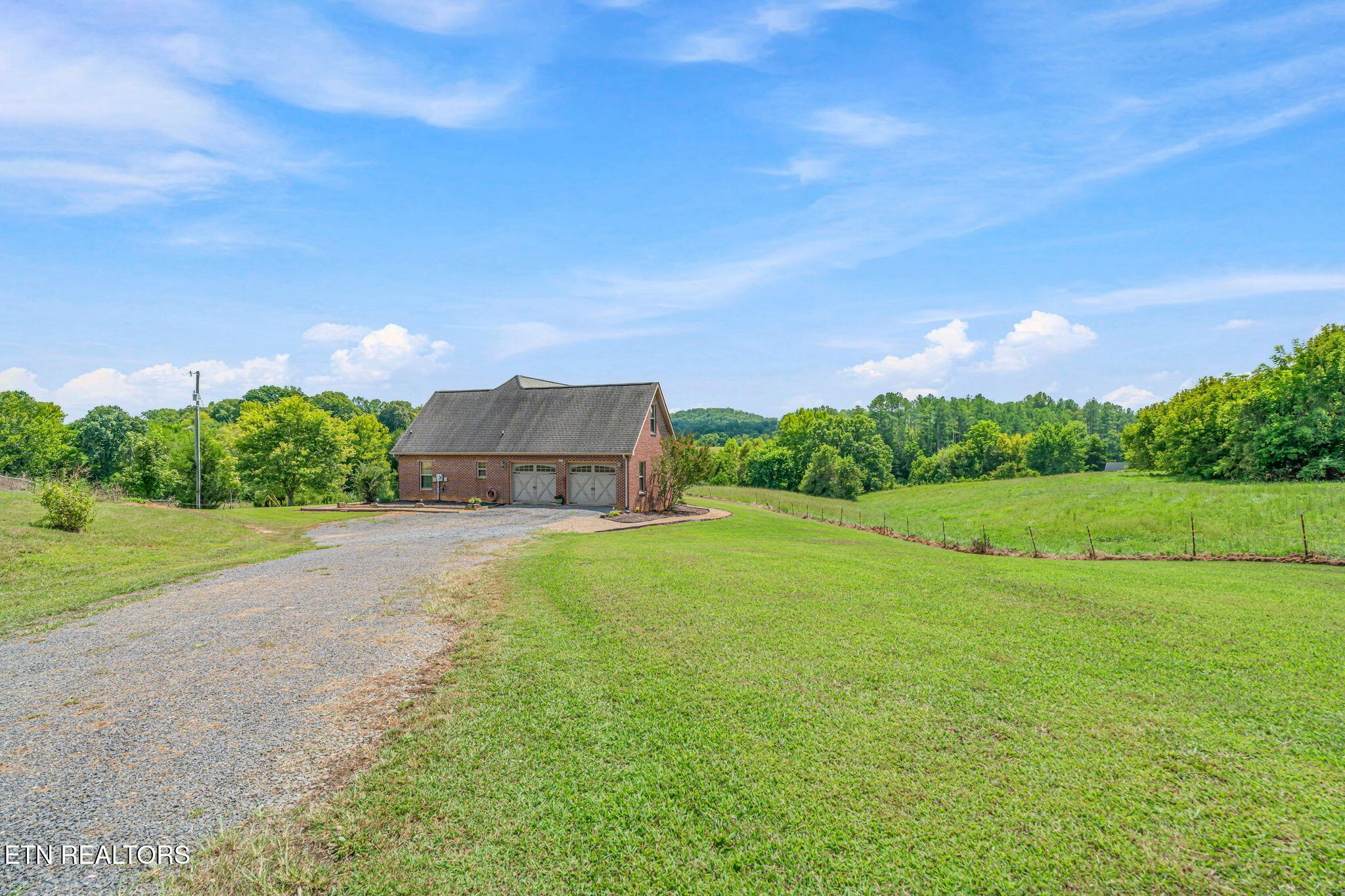 427 Hardin Road Kodak, TN 37764 - Photo 9 of 60 7-web-or-mls-430 Basswood Lane-18