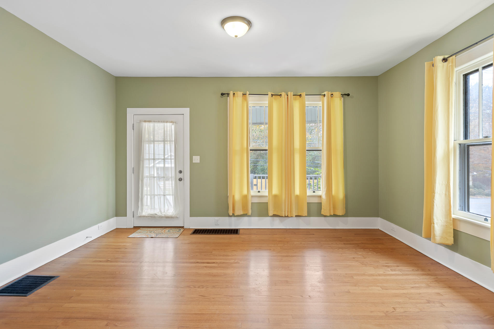 110 Martin Road Chattanooga, TN 37415 - Photo 5 of 32 Martin-11