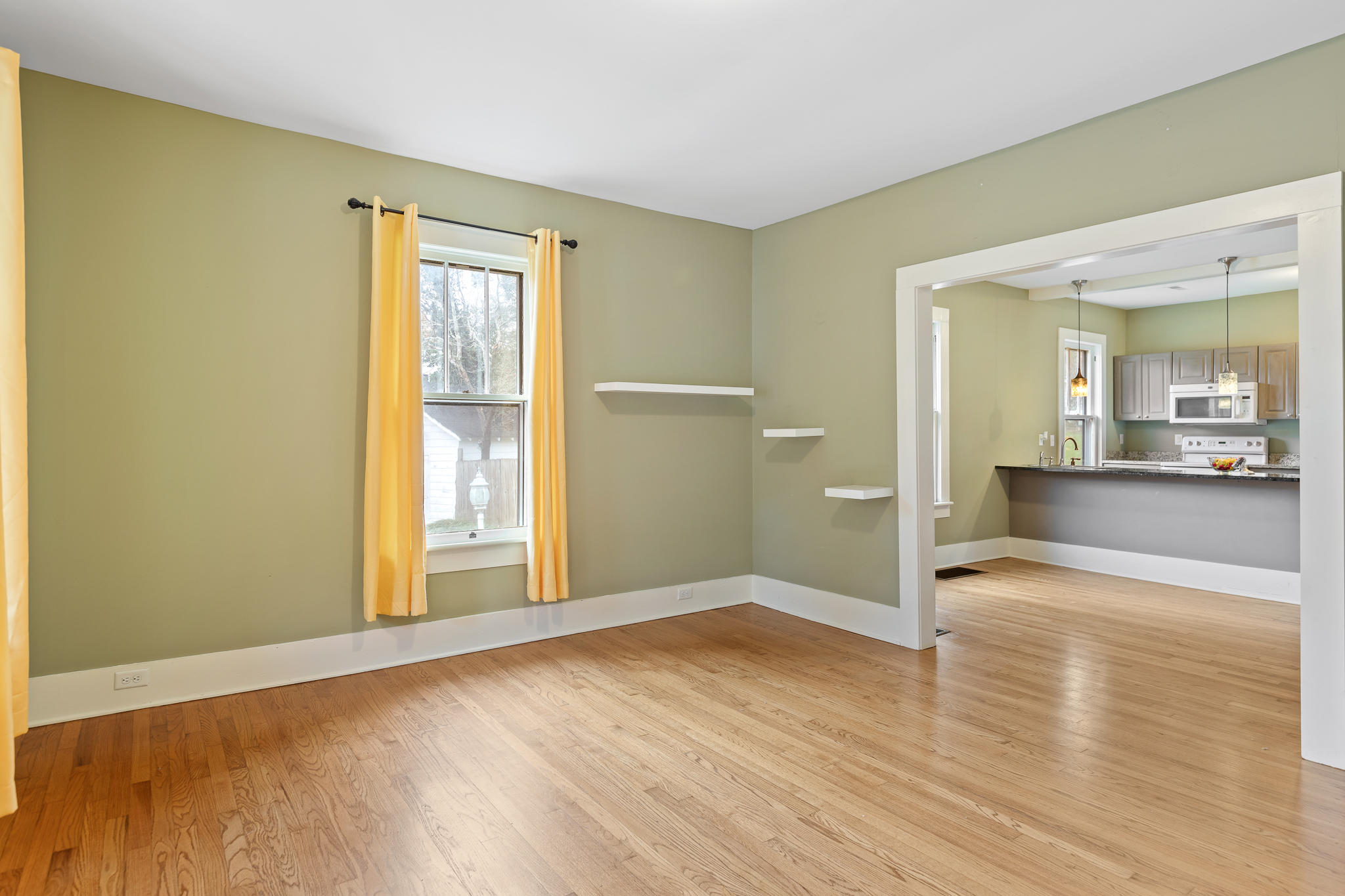 110 Martin Road Chattanooga, TN 37415 - Photo 7 of 32 Martin-24