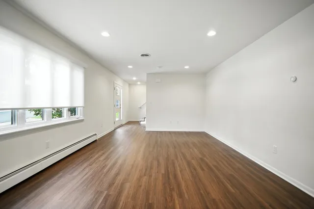 $399,999 | 2207 5th Avenue Northwest, Austin, MN 55912