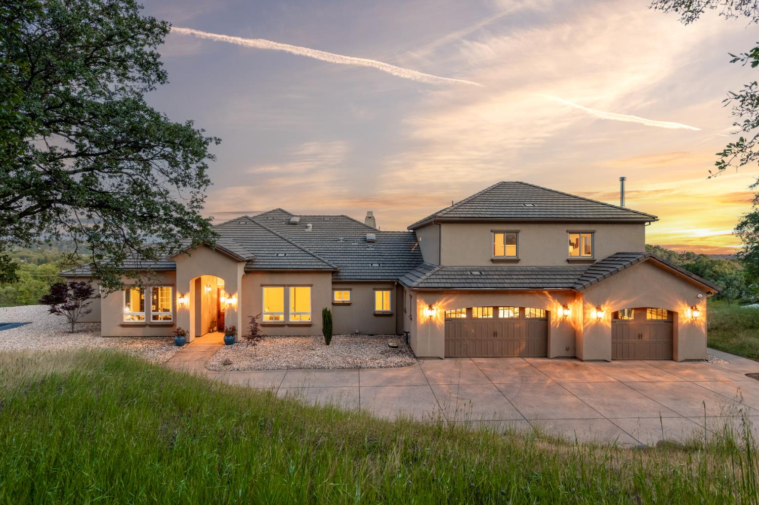 2385 Bald Hill Road Auburn, CA 95603 - Photo 12 of 63 Approx. 3,490 sq ft single story home + 900 sq ft finished space above the garage
