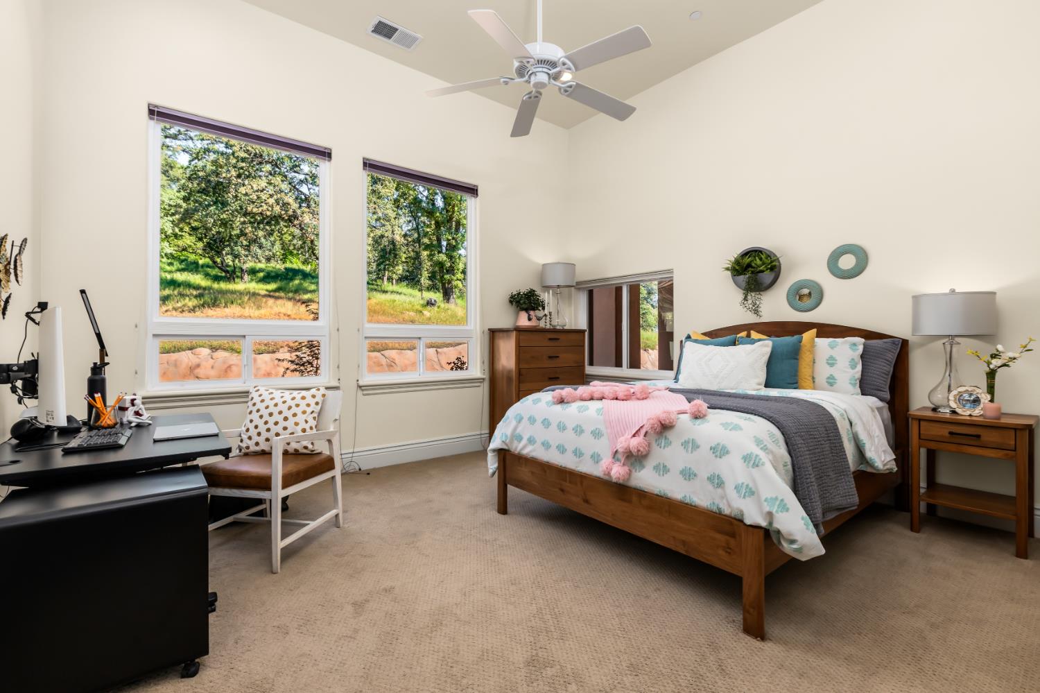 2385 Bald Hill Road Auburn, CA 95603 - Photo 41 of 63 Ensuite bedroom