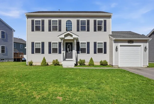 $665,000 | 17 Fieldstone Lane, Marion, MA 02738