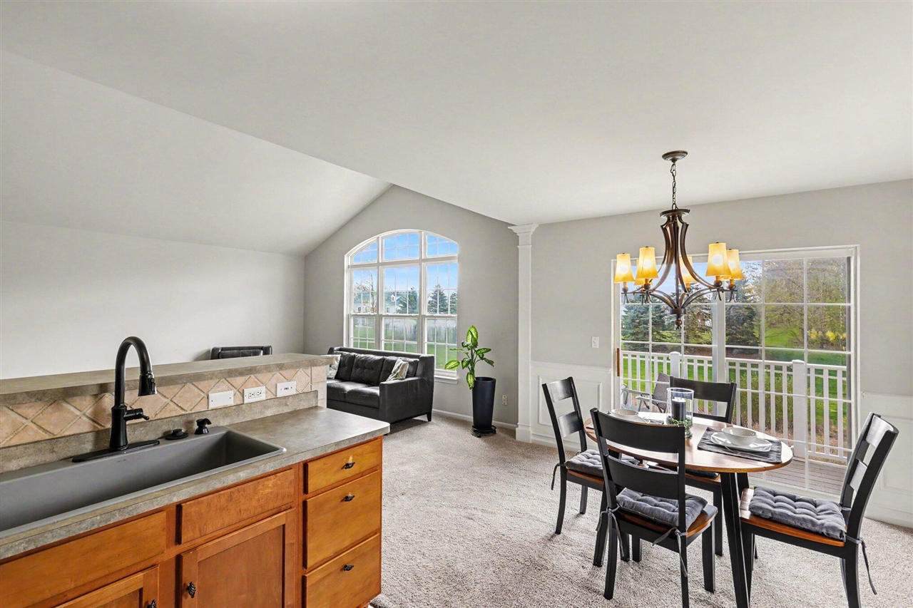 4324 Hampton Ridge Boulevard Howell, MI 48843 - Photo 13 of 27