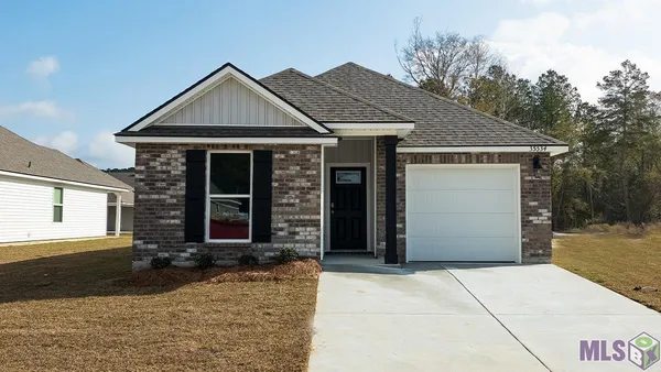 $230,900 | 35534 Forest Manor Avenue, Denham Springs, LA 70706