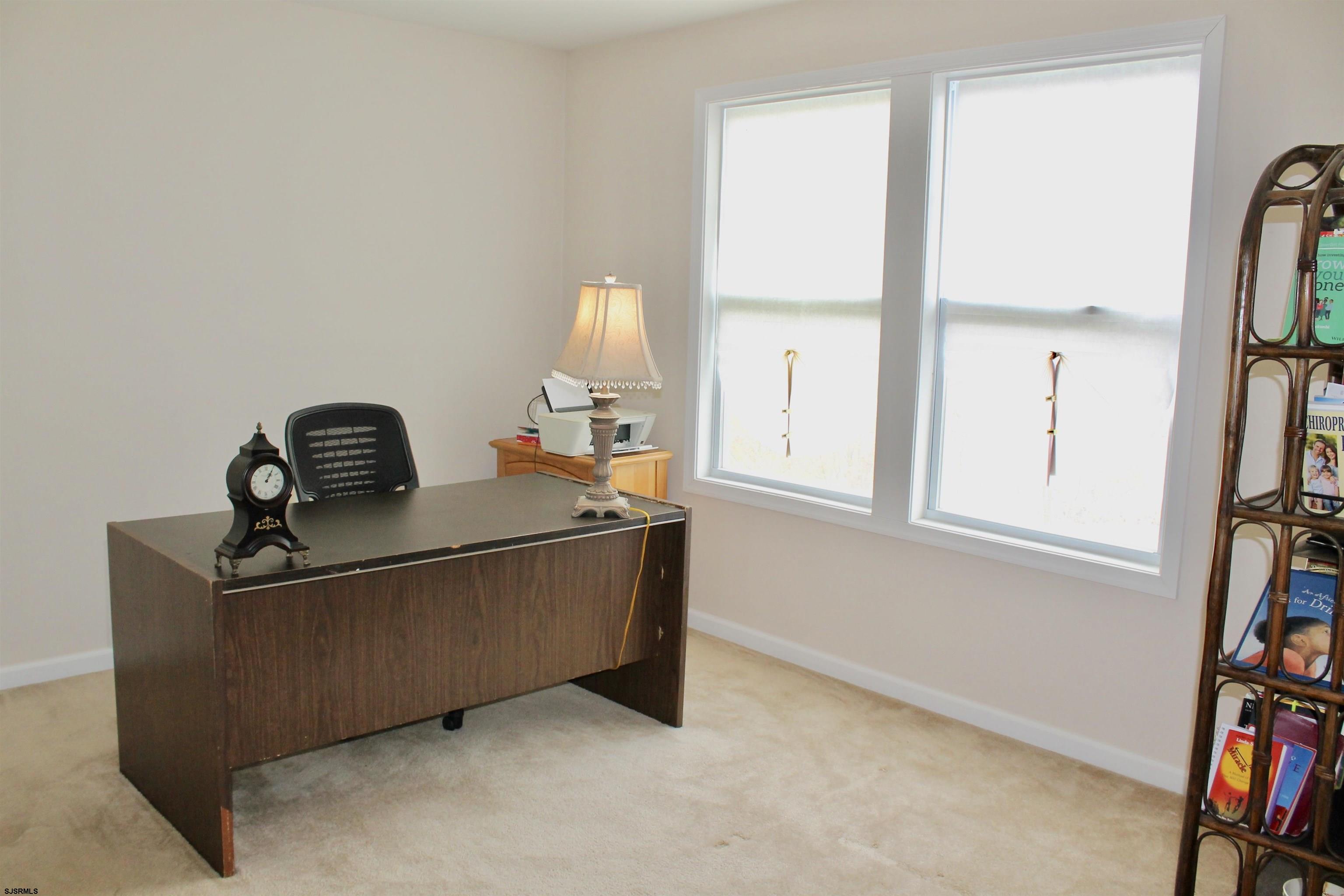 130 Dunlin Lane, Unit 16 Pleasantville, NJ 08232 - Photo 26 of 47 a room with a window