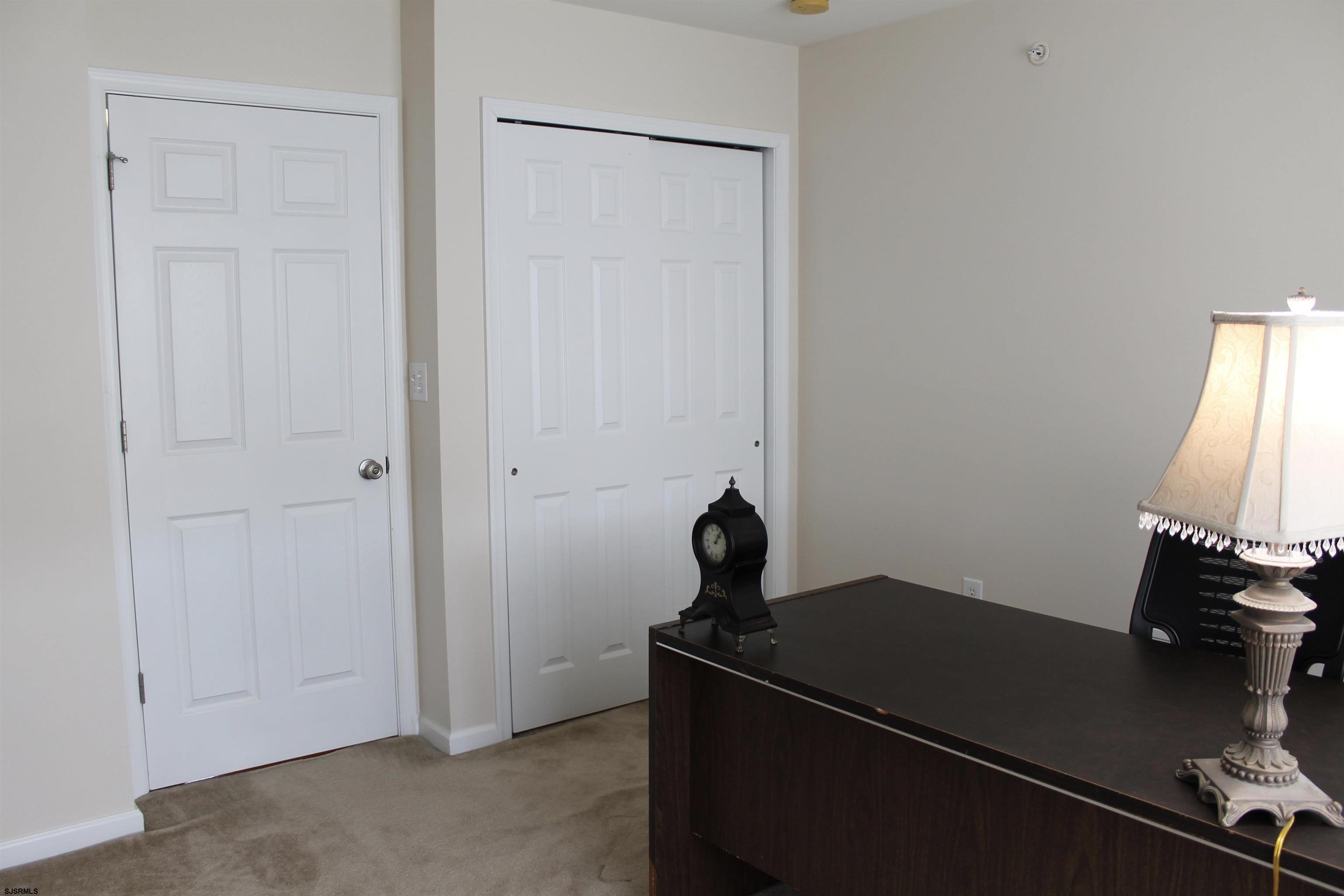 130 Dunlin Lane, Unit 16 Pleasantville, NJ 08232 - Photo 27 of 47 a close view of a window in a room