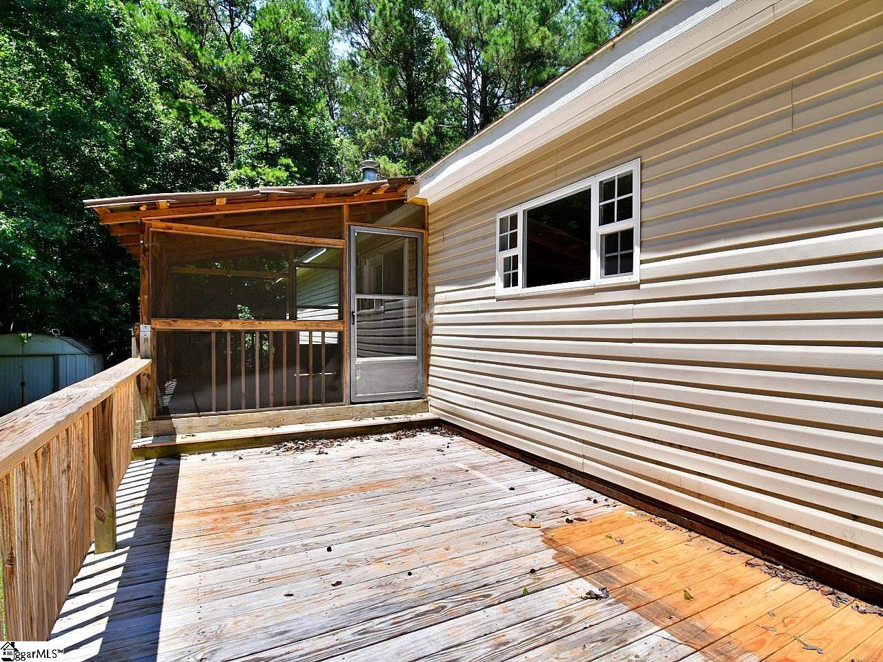 623 Bill Pearson Road Woodruff, SC 29388 - Photo 12 of 36