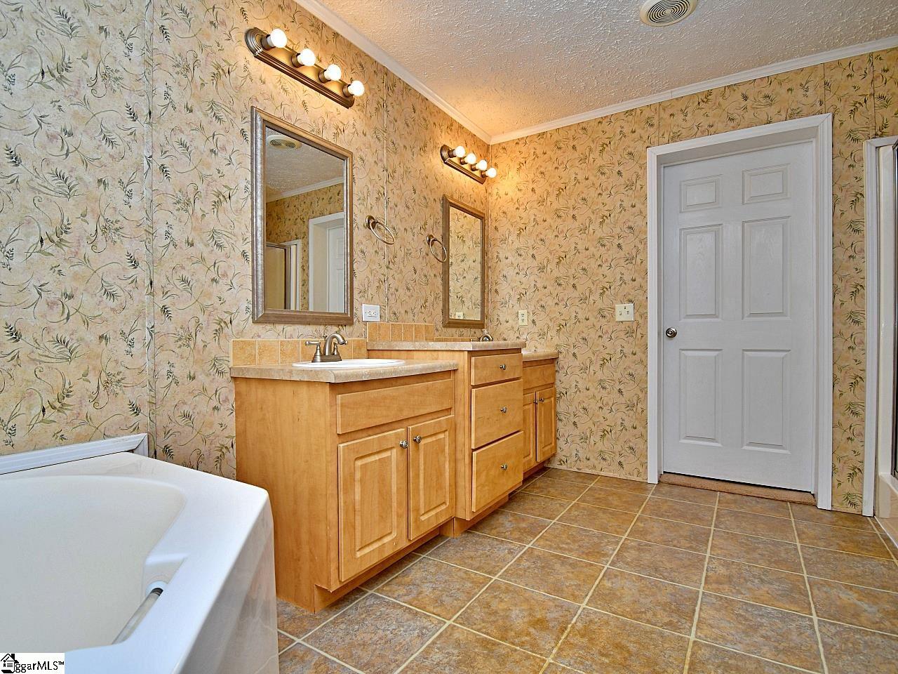 623 Bill Pearson Road Woodruff, SC 29388 - Photo 29 of 36