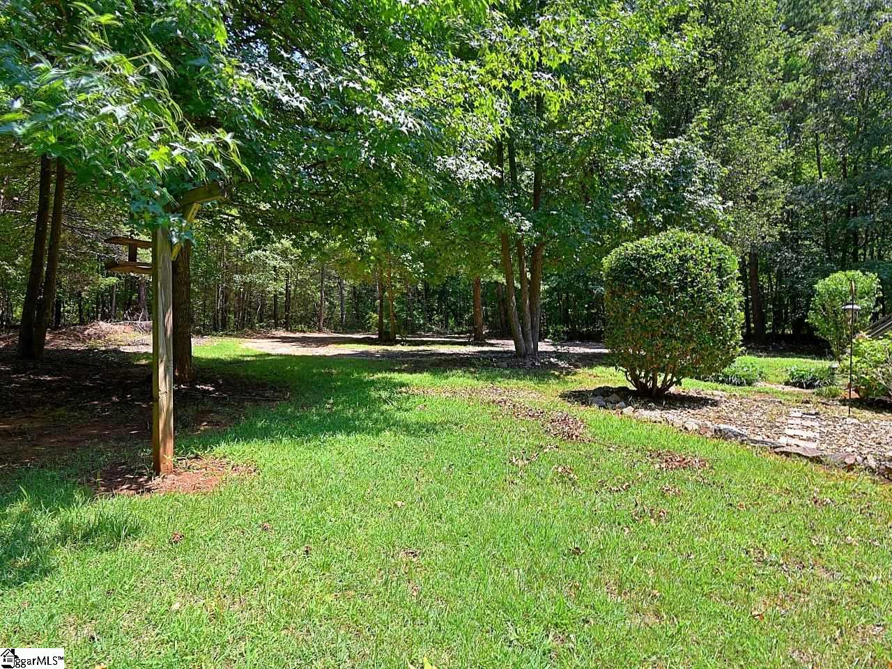 623 Bill Pearson Road Woodruff, SC 29388 - Photo 5 of 36