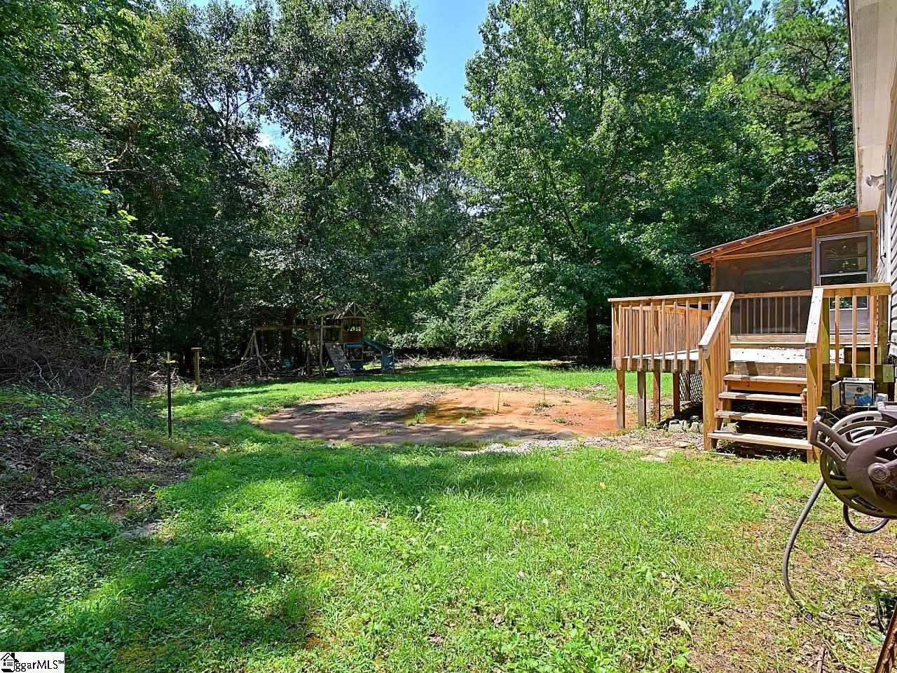 623 Bill Pearson Road Woodruff, SC 29388 - Photo 8 of 36