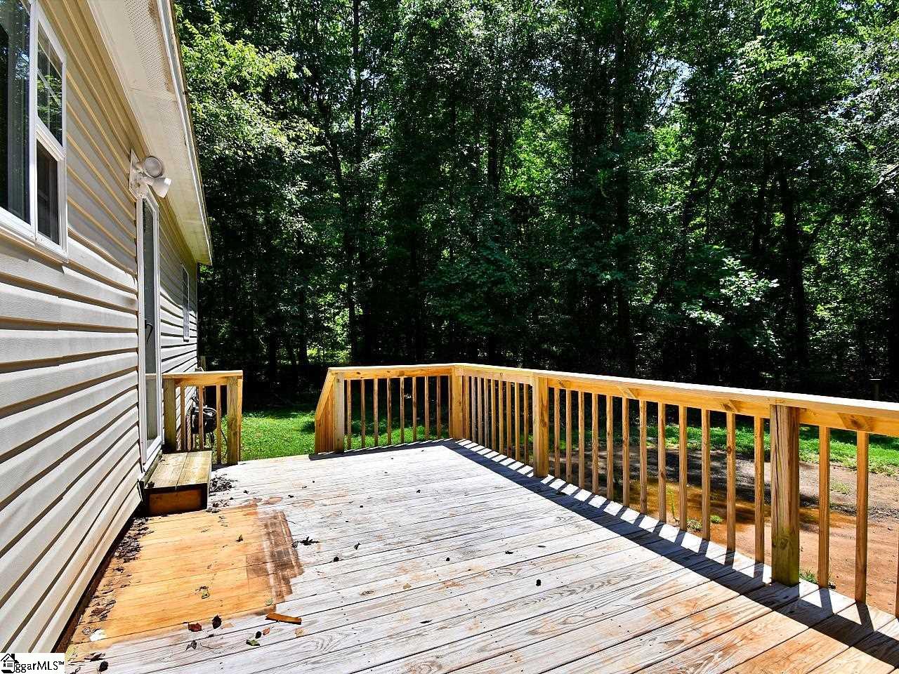 623 Bill Pearson Road Woodruff, SC 29388 - Photo 9 of 36
