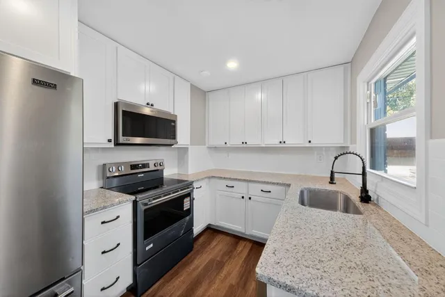 $229,000 | 2816 West 38th Place, Hobart, IN 46342