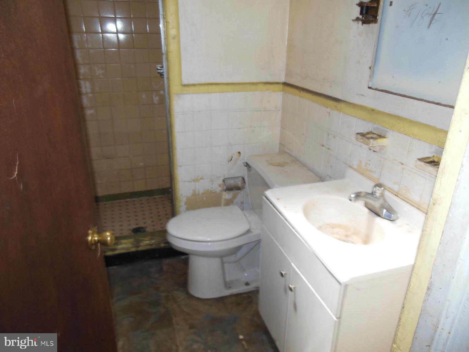7355 Rugby Street Philadelphia, PA 19138 - Photo 8 of 16 Gallery Image 8